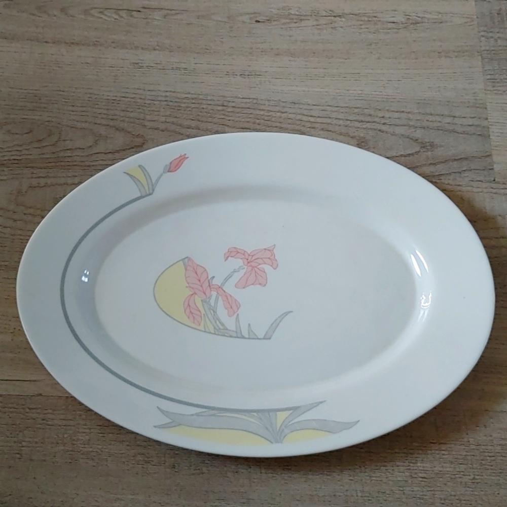 Vintage Oval Platter by Arcopal France in the Diana Iris pattern C 1980s